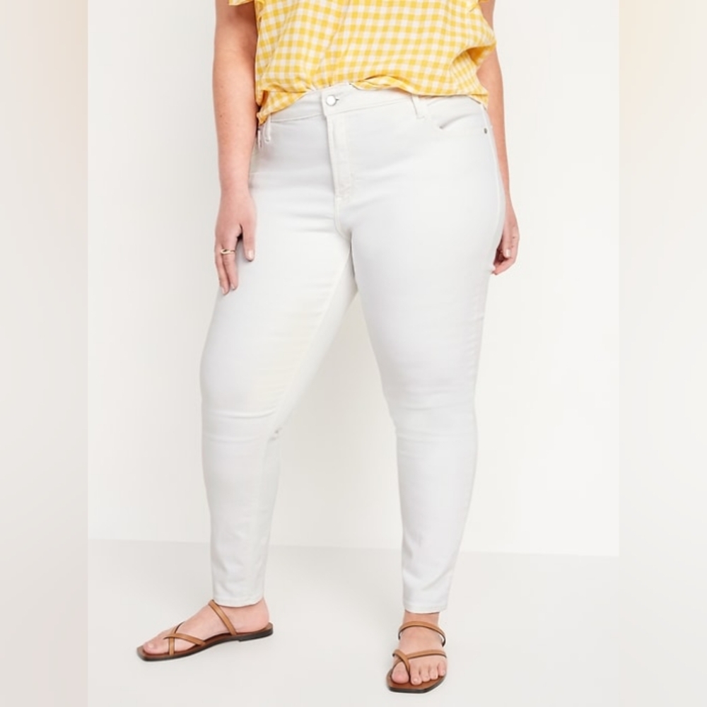 Old Navy Rockstar Mid Rise Super Skinny Jeans NEW- Sz. 18